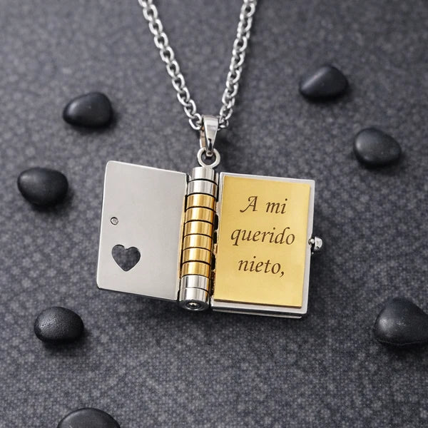 Shine & Love™ – Collar libro: "A mi Querido Nieto"